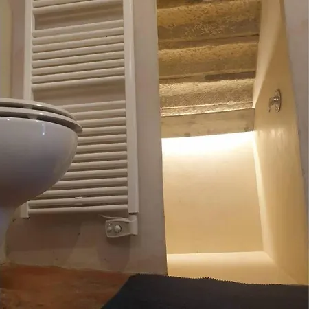 Apartment Claudia Suite: Loft Romantico Nel Cuore Di Arezzo